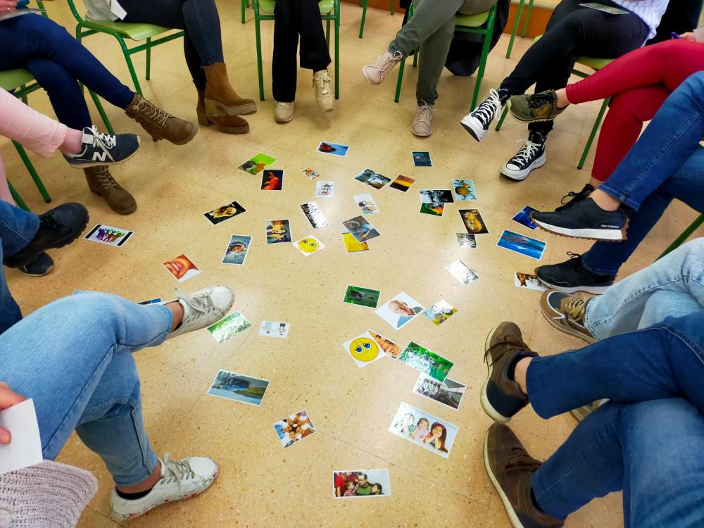 Imagen Profesionales del Centro Comarcal de Servicios Sociales y de la Fundación para la Promoción de la Juventud y el Deporte de la Comarca de Los Monegros