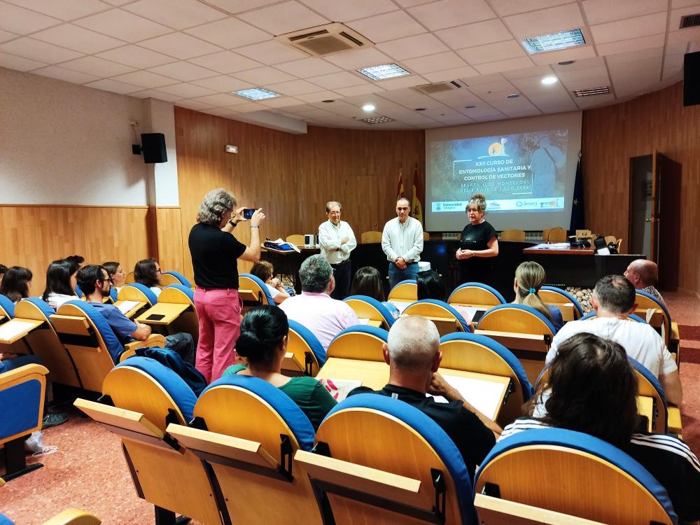 Imagen Grañén acoge desde hoy y hasta este viernes 12 de julio el 22º Curso de Entomología Sanitaria y Control de Vectores de la Universidad de Zaragoza