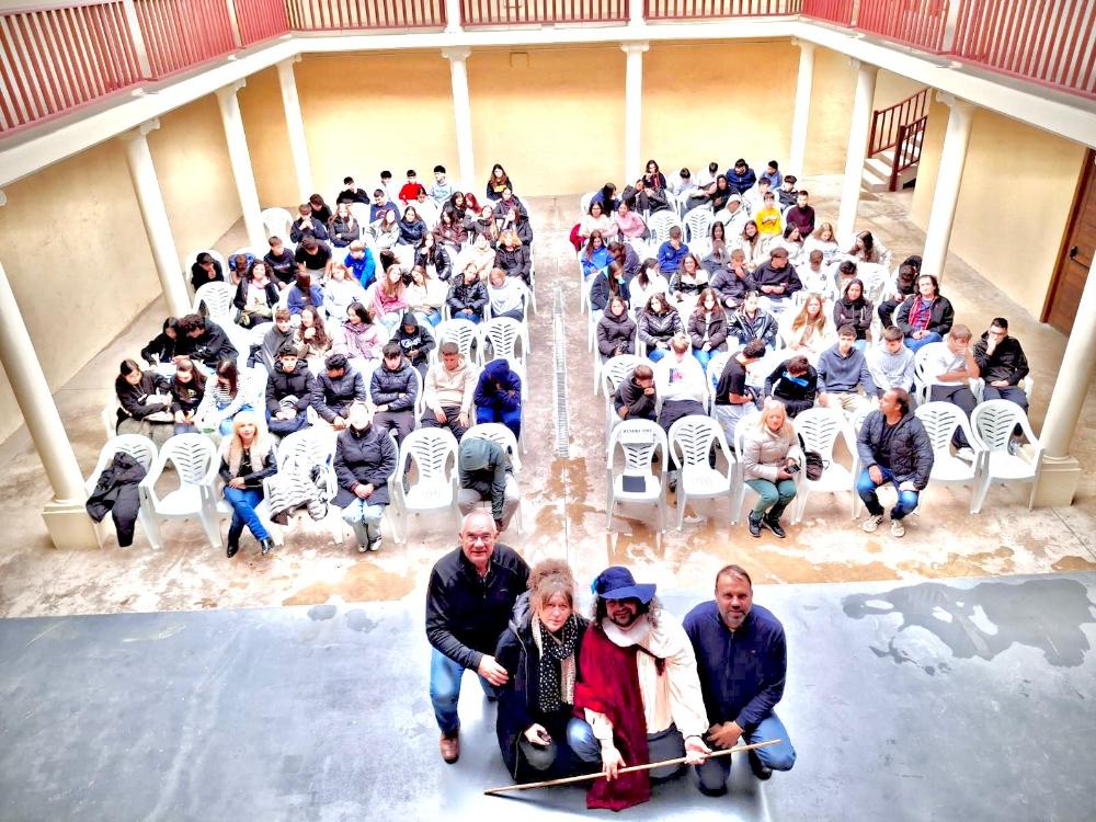 Imagen La Comarca de Los Monegros acerca el patrimonio cultural a la juventud del territorio con una jornada en el Corral de Comedias de Robres