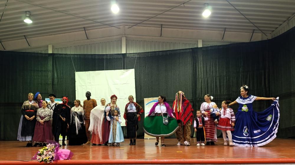 Imagen Más de 200 personas celebraron ayer en Leciñena el inicio de curso de Educación de Adultos y el 25 aniversario de su actual denominación