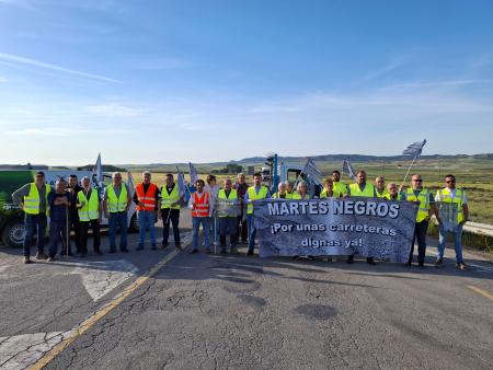 Imagen Piden más seguridad en las obras de la A-230 durante el segundo “Martes...