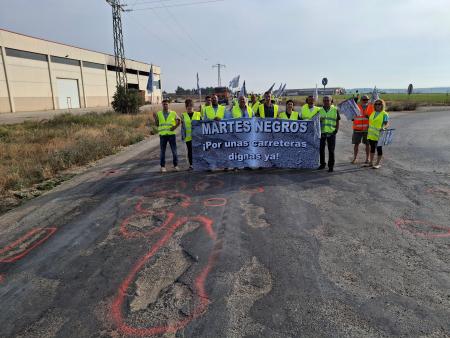 Imagen El octavo "Martes Negro" vuelve a denunciar el abandono y el...