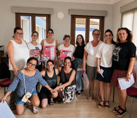 Imagen Trabajadoras del Servicio de Ayuda a Domicilio participan en un grupo de...